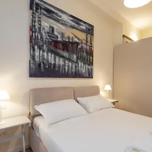 https://milan-royal-suites-centro-brera.italymilanhotels.net